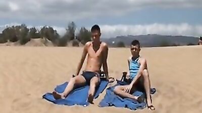 Fucked on the Beach: Bareback Men in Heat!