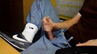 Wet and Sticky Cumshots: Amateur Pissing and Cuming!