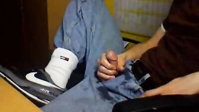 Wet and Sticky Cumshots: Amateur Pissing and Cuming!