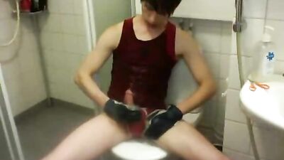 Fluid Disposal: Self-Piss, Cum and T-Shirt Soakage - Amateur Fetish Cumshots