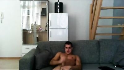 Muscle Studs: Amateur Frat Boys Get Down and Dirty