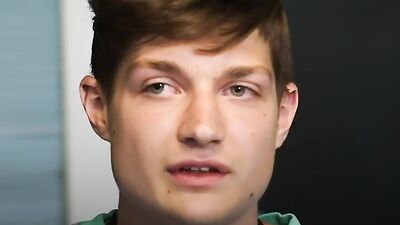 Gay Teen Survival - How He Overcame Being Disowned by His Family