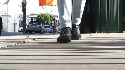 Gay Teen Survival - How He Overcame Being Disowned by His Family