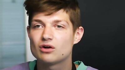 Gay Teen Survival - How He Overcame Being Disowned by His Family