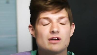 Gay Teen Survival - How He Overcame Being Disowned by His Family