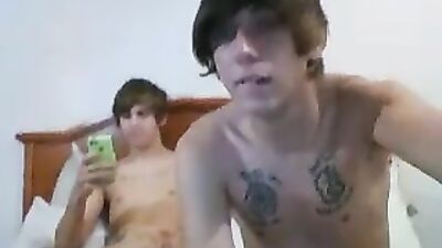 Surf and Seller Gay Cam Buddies 2: Amateur Web-Cam - A Gay Porn Video