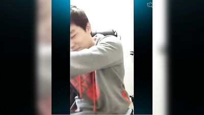 Asian Hunk Boys - Webcam Porn Cumshots