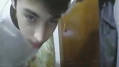 Arab Teen Boys Porn: Webcam Wank Revisited!