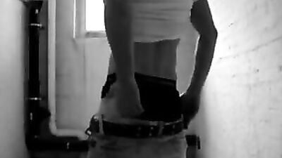 Quick Play - A Solo Gay Porn Adventure!