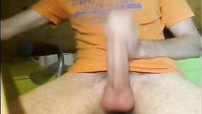 Big Beauty: Thick and Big Cocks Amateur Solo!