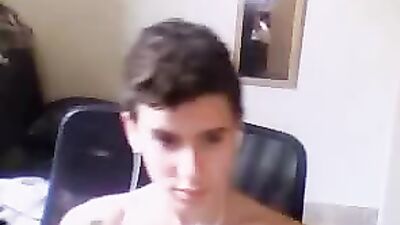 Straight from the Plaster: The Ultimate Amateur Cum Shot Handjob Experience!