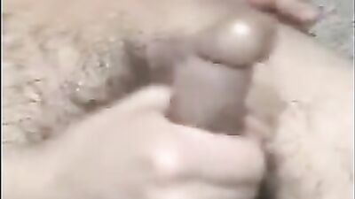 Skater Cum Spray: Amateur Cum Shots in Action!