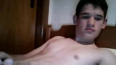 Masturbating Amateurs in Bed: Cum Shots and Handjobs