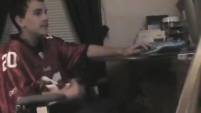 Twink Explores Gay Porn!