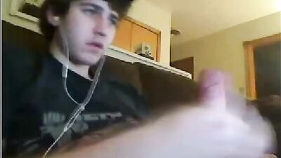 Gay Masturbation with Amateur Cum Shots and Handjobs - Masturbating with her hat Temporarily