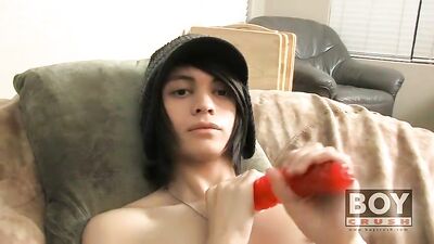 Roxys Steamy Comeback: Blond Boys Cum Shots Handjob!