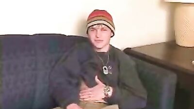 Jeremiahs Cum Shots and Blond Boys Handjob Adventure!