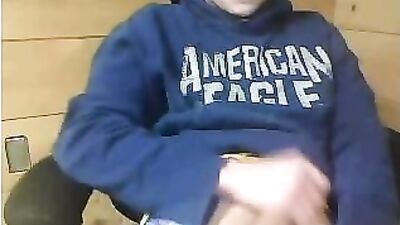 American Fagle: The Ultimate Amateur Cum Shots and Handjob Experience!