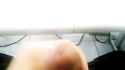 Jacking Off in Class: The Amateur Cum Shots!