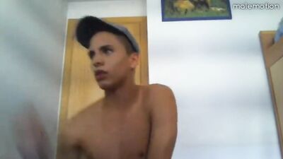 Hot Latino Boy Cums On His Own Face In The Shower!