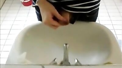 Amateur Bisexual Handjob Revisited: I Show My Dick Again!