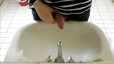 Amateur Bisexual Handjob Revisited: I Show My Dick Again!