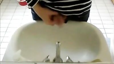 Amateur Bisexual Handjob Revisited: I Show My Dick Again!