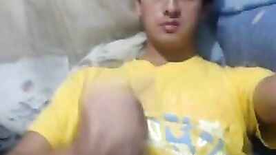 Handjob Heaven - Amateur Yellow Shirt Cumshots!