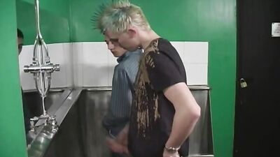Spike-horsewankerint-room-hot dick: The Ultimate Gay Porn Experience!