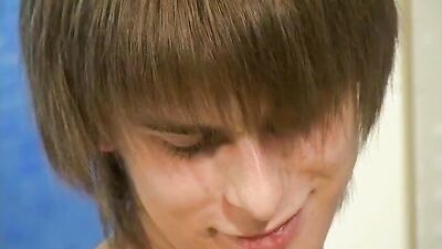 Bubble Cum Twink Oral: Cute Sucking Buddies