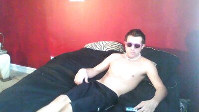 Gay Porn: Solo Wanking Hoy Boy - A XXX Adventure!