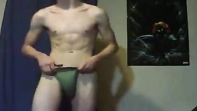 Sunday Sensation: Twink Cumshots & Handjobs!