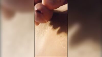 Gazing Amateurs: Cum Shots and Handjobs