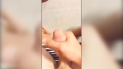 Gazing Amateurs: Cum Shots and Handjobs