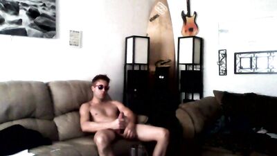 Twink Exposé: Uncovering Cuties Solo Show!