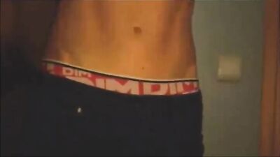 Webcam Cum-Share: Twinks Bed-Time Ritual Exposed!