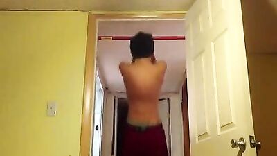Gay Porn Workout Challenge - Discover the hottest gay muscles in action!