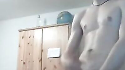 Handjob Austrian Amateurs: Web-Cam Cum Shots