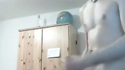 Handjob Austrian Amateurs: Web-Cam Cum Shots