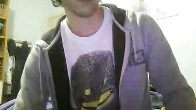 Young Lucas Amateur Cum Shots and Handjob: A Gay Porn Video Experience!