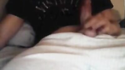 Black Shirt & White Pants: Amateur Cumshots & Handjobs