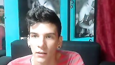 Latin Bisexual Masturbation: Two Young Amateurs Take Over