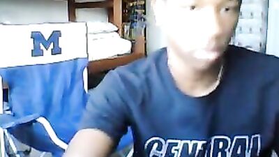 Hot black dick ready to please for gay tube viewers