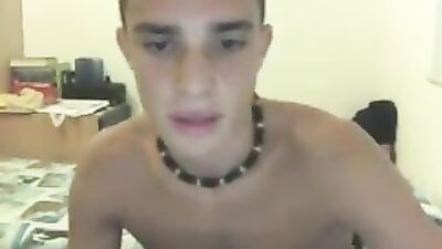 18 Years Old Boy Masturbating Amateur Cum Shots Handjob!