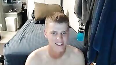 Young Blonde Amateur Cumshots Handjob - Very Hot!