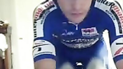 Cycling Solo Handjob: The French Cyclists Webcam Pleasure