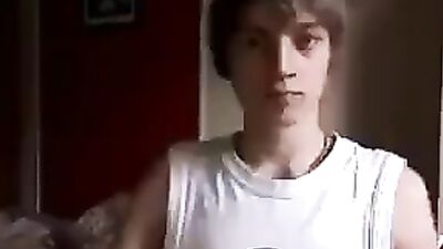 Gay Cam Sessions: Jerking Boys Online!
