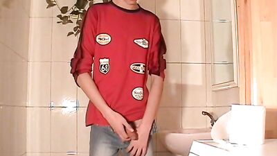 Golden Streams: Amateur Web-Cam Solo Piss Fest!