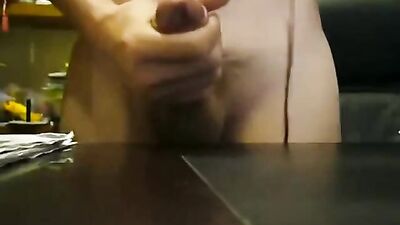Cum on the Table: Amateur Handjob Cumshots!