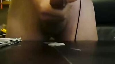 Cum on the Table: Amateur Handjob Cumshots!